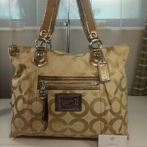 Coach Poppy Large gold
